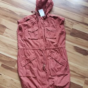 Alice Urban Outfitters copper orange  sleeveless safari jacket Size Large NEW